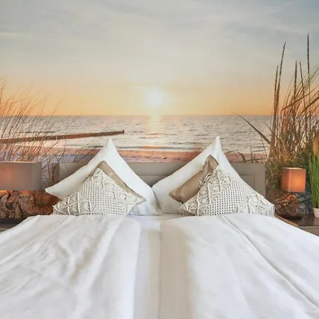 Ocean House Apartment *